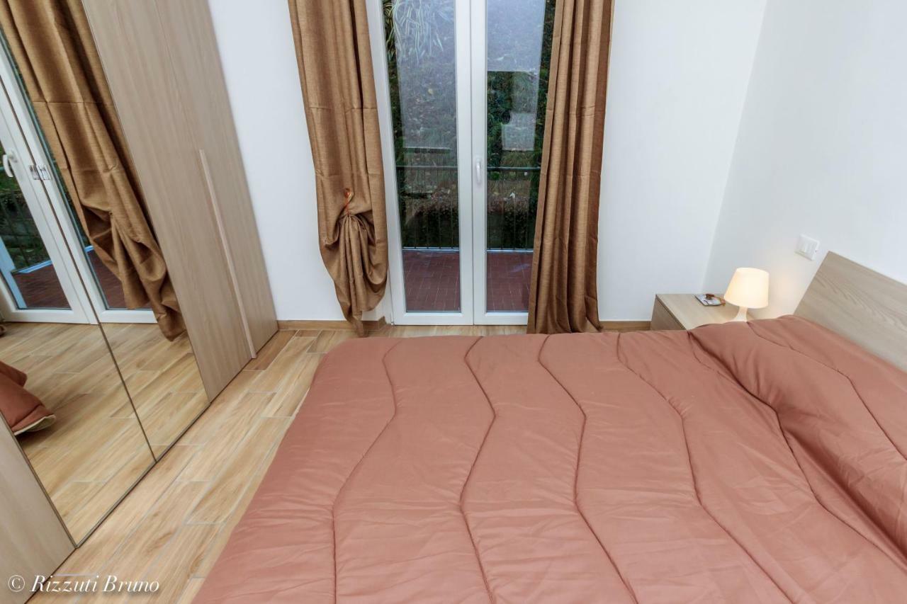 Apartamento Happy House Savona Exterior foto